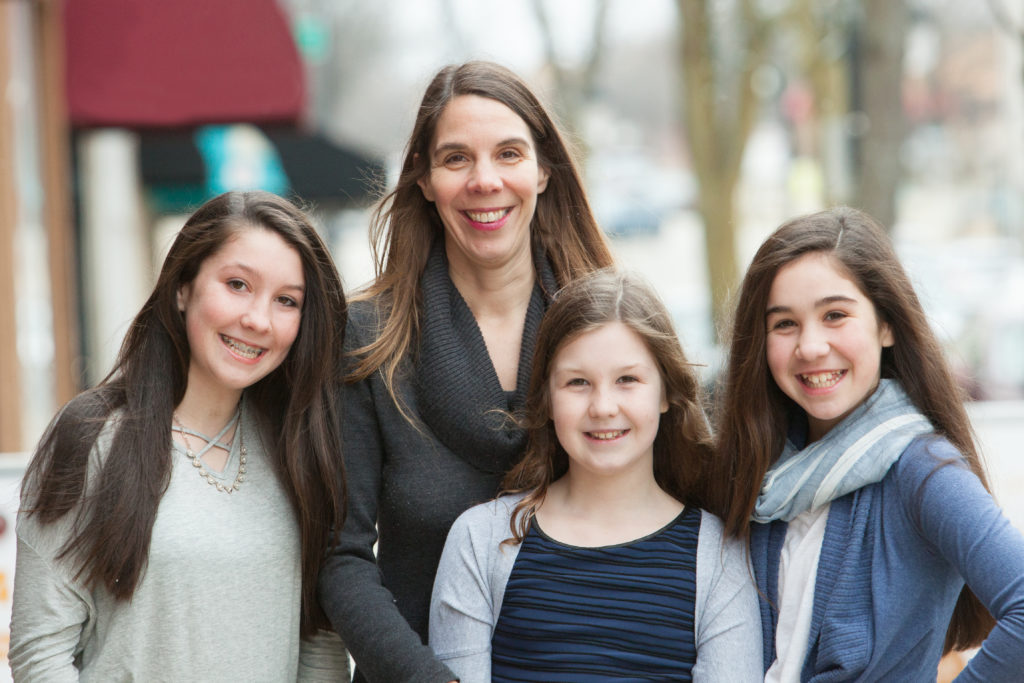 A photo of Kristin Fitzgerald and her 3 daughters