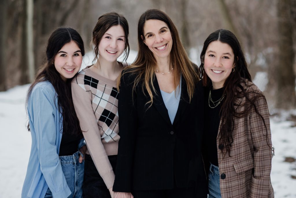Kristin Fitzgerald and her three teenage daughters